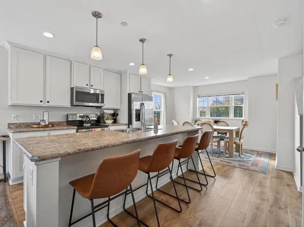 7269 E Ramsey Pkwy, Anoka, MN 55303
