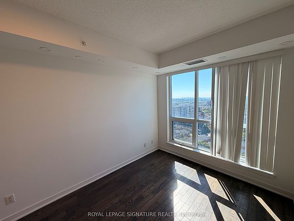 5th image of 9201 Yonge St #1908NW