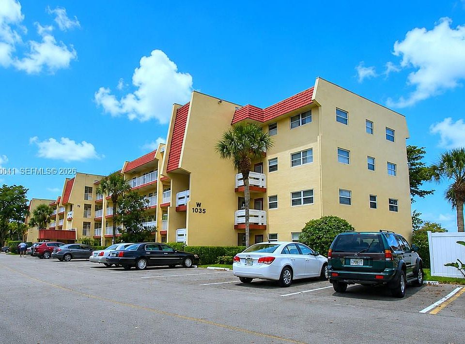 1st image of 1035 Country Club Dr APT 102