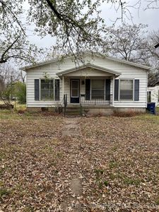 722 S Pine St, Nowata, OK, 74048