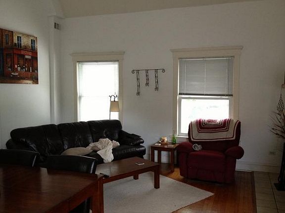 4th image of 3451 N Southport Ave #2