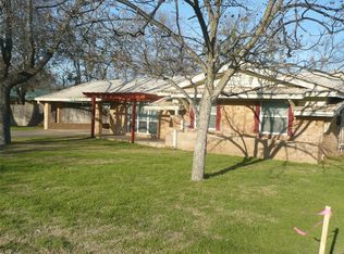 1510 Reynolds St, Goldthwaite, TX 76844