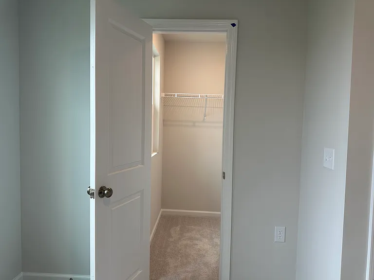 2517 Kasota Ln — Photo 29