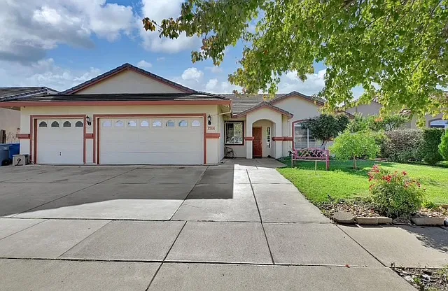 1514 Countryside Dr