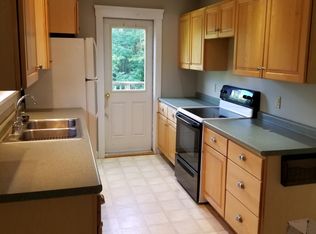 737 Maple St, Bethlehem, NH 03574