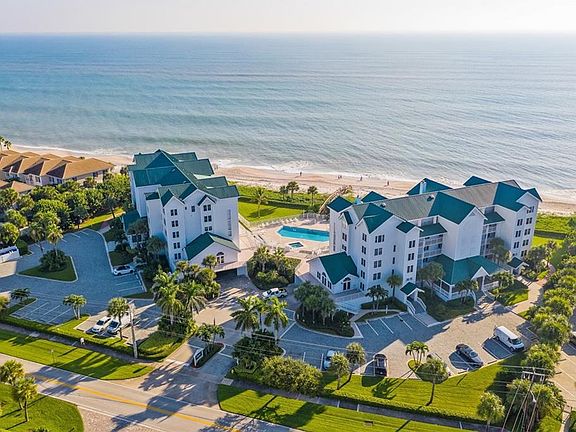 5th image of 2700 Ocean Dr APT 408