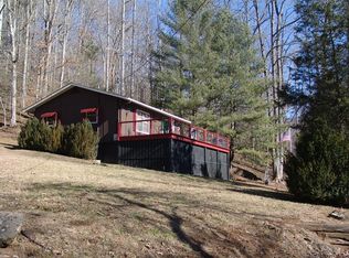 120 Valley Rd, Franklin, NC 28734