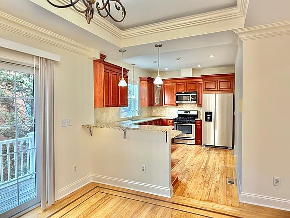 2nd image of 27 Ferris Ave APT 4