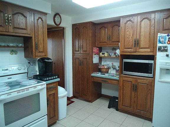5th image of 10180 W County Road 550 S