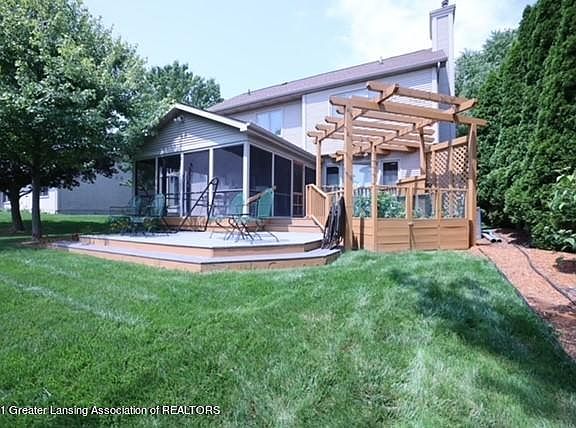 4th image of 2244 Cedarbend Dr
