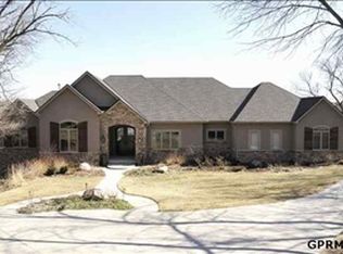 11811 N 58th Cir, Omaha, NE 68152