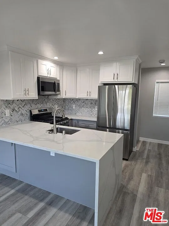 1 bed, 1.0 bath, $2,600 — Photo 3