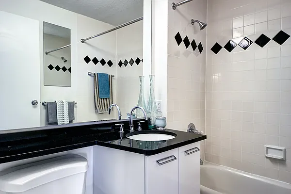 Rented by Bozzuto Management | media 25