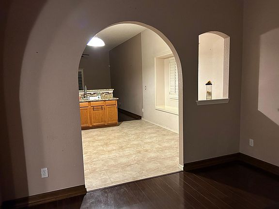 5th image of 12428 Jon Evans Dr