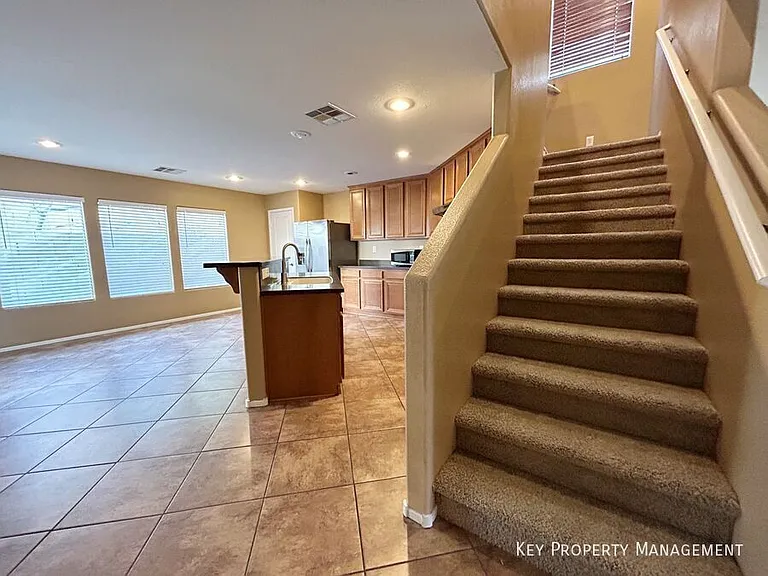 742 Iron Bridge St — Photo 15