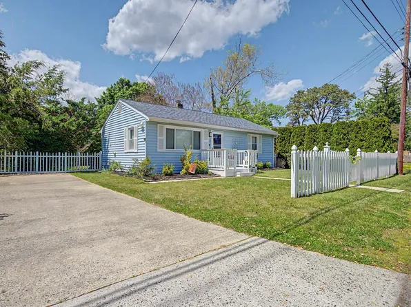6305 Palmer Ave, Mays Landing, NJ 08330