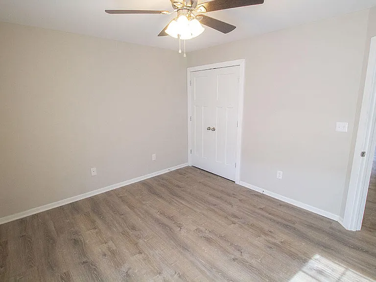 1401 Bodie Dr — Photo 18