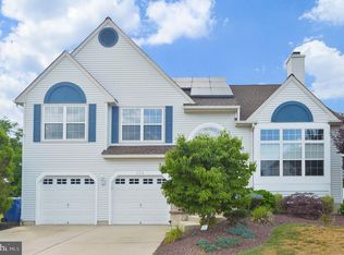 356 New Castle Ln, Logan Township, NJ 08085