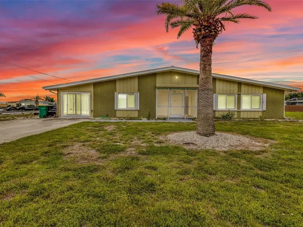 5527 Fairway Dr S, Punta Gorda, FL 33982