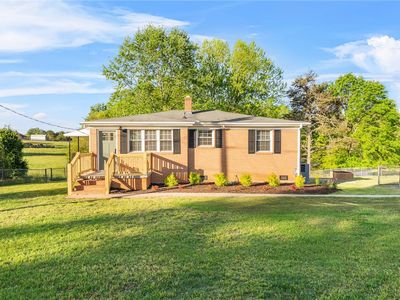 3825 N Highway 101, Greer, SC, 29651