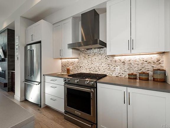 5th image of 4045 W Conejos Pl