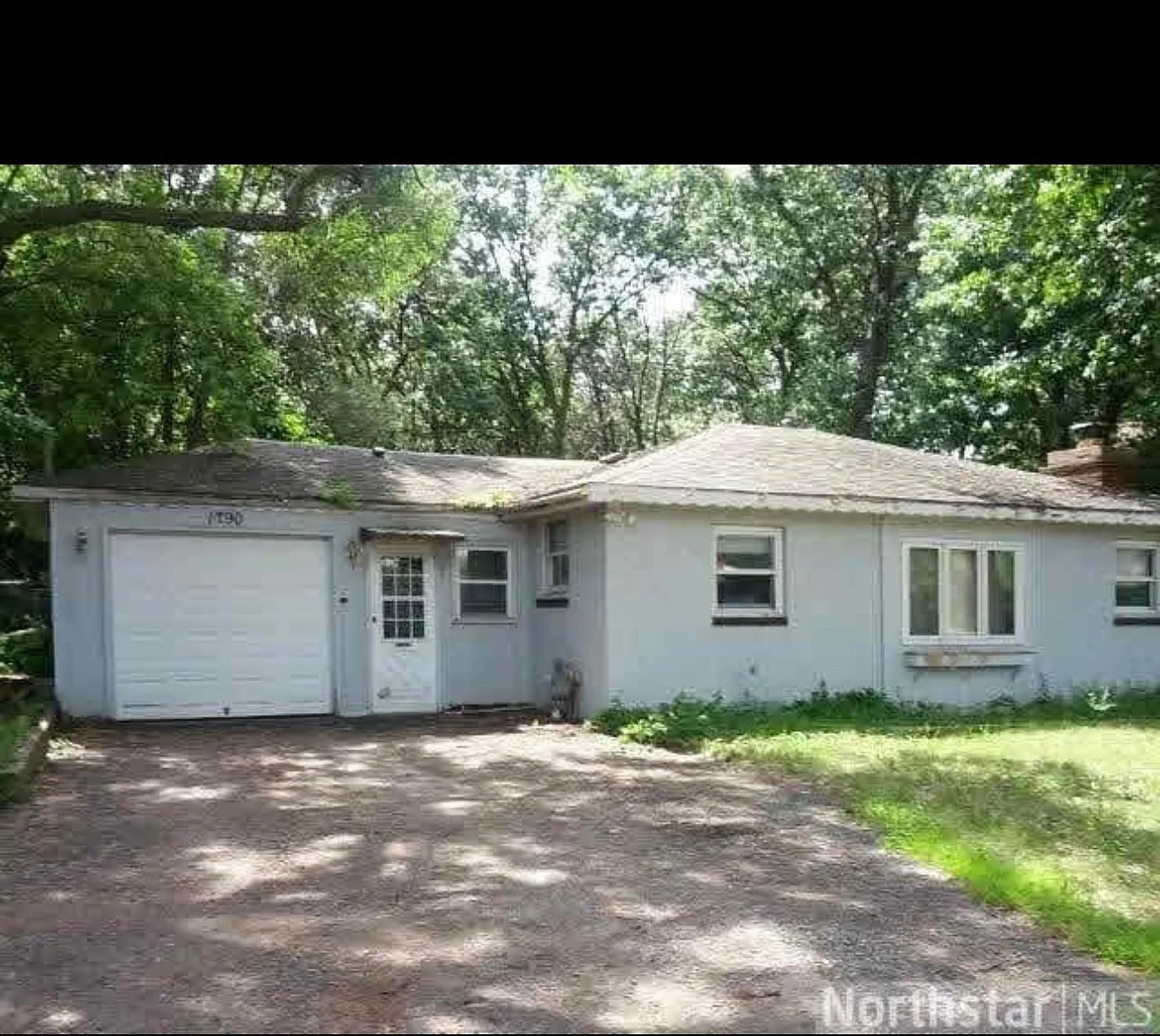2 bed, 860 sqft, $1,750 — Photo 1