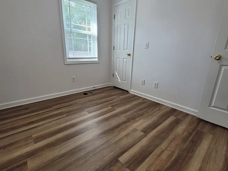 160 2nd St #110 — Photo 34