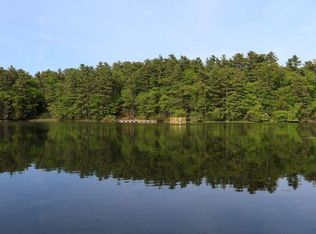 6 Ridgeway Dr, Falmouth, ME 04105