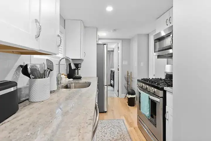 264 N End Blvd #2A — Photo 24