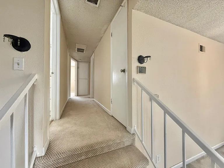 3129 Kenland Dr — Photo 8