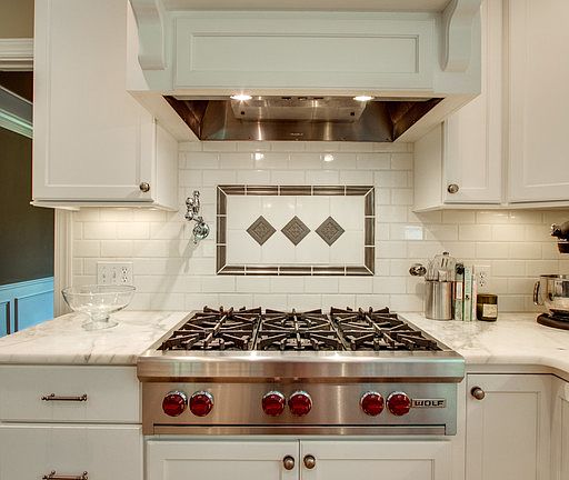 Wolf 6-burner gas oven.