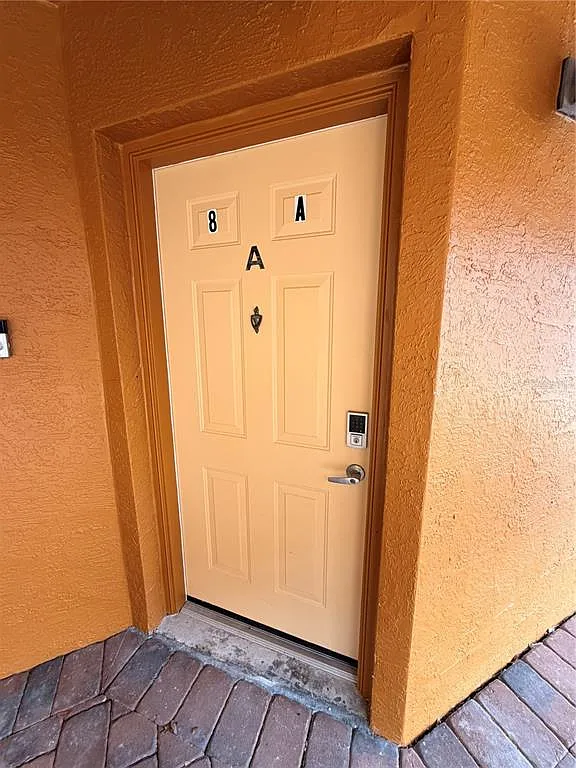 2 bed, 2.0 bath, 951 sqft, $1,650 — Photo 2