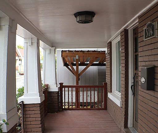 5th image of 516 E Hawthorne Ave