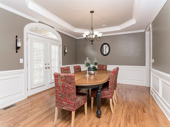 2nd image of 4009 Stanbury Dr