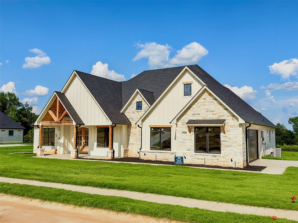 1st image of 17038 Woodcrest Cir