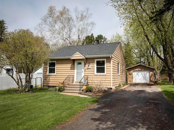 2613 Hagberg St, Duluth, MN 55811