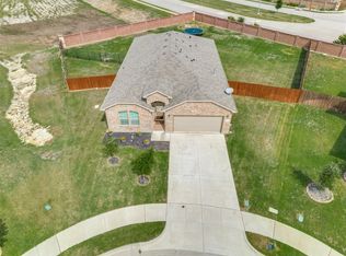 1229 Alnwick Ln, Saginaw, TX 76131