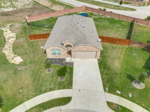 1229 Alnwick Ln, Saginaw, TX 76131