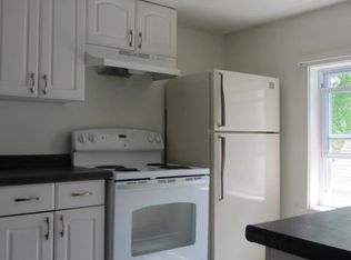 28 Academy St APT 1, Rochester, NH 03867