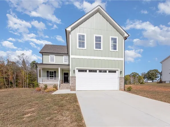 129 Rierson Farms Ct, Madison, NC 27025