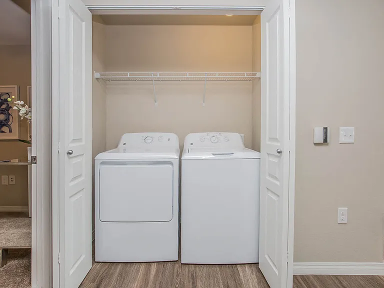 2d2 (Phase II) 1140 SQFT 2 Bed 2 Bath
