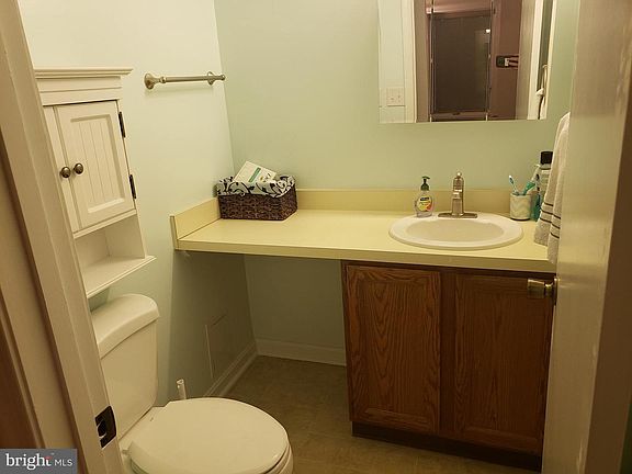 3rd image of 23241 Rosewood Ct #B-6