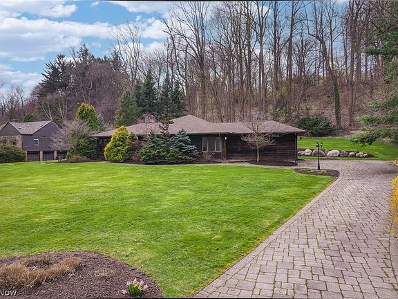 4th image of 104 S Meadowcroft Dr