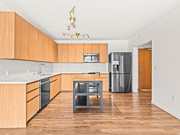 4th image of 1391 Kapiolani Blvd #2602