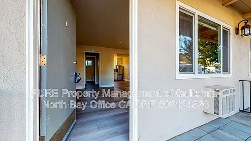 560 Dexter St #I Photo 1 560 Dexter St #I Photo 1