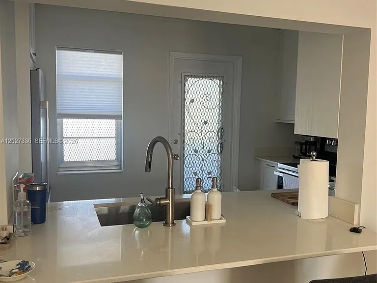 1000 NE 14th Ave #408 — Photo 7