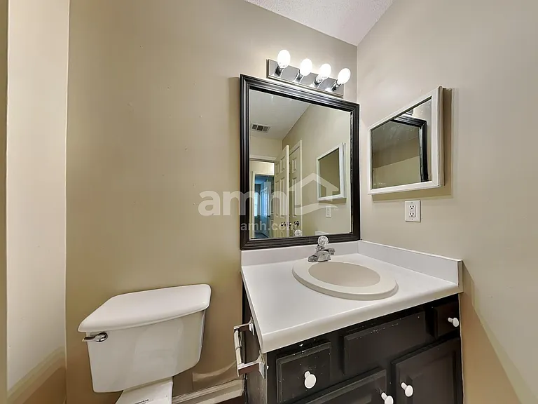 303 Keller Rd — Photo 16