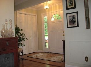 10 N Glen Rd, Mountain Lakes, NJ 07046