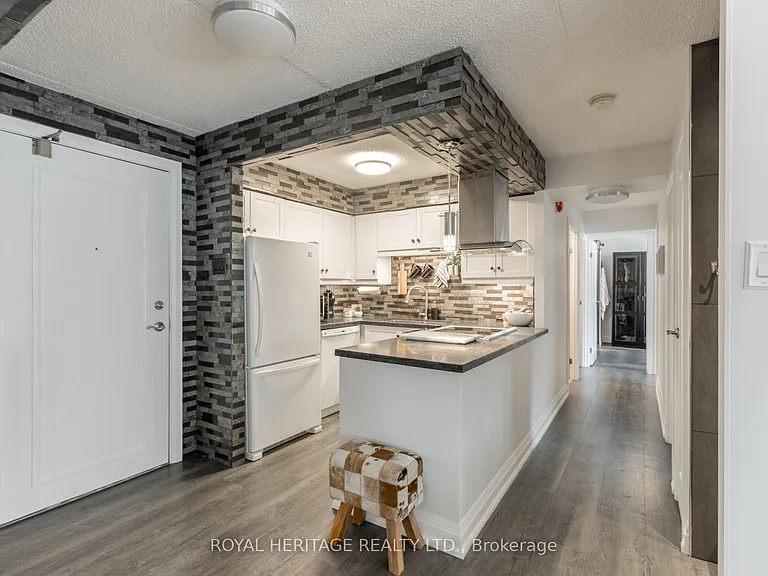 1535 Diefenbaker Ct #210 — Photo 5