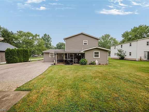 2nd image of 33721 Henwell Rd